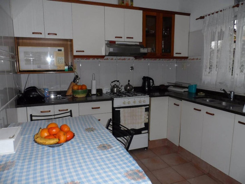 Imagen 7 de 11 de Chalet En Planta Baja - 3 Ambientes - Castelar Norte