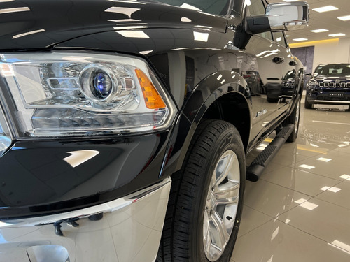 Imagen 4 de 14 de Ram 1500 Laramie V8 4x4 At8 0km Stock Sport Cars