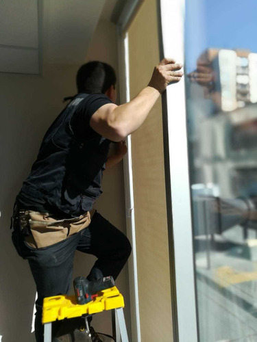 Imagen 10 de 10 de Mantención, Reparación Y Lavado De Cortinas Roller