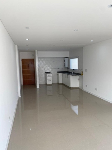 Imagen 7 de 13 de Departamento En Venta En La Tablada