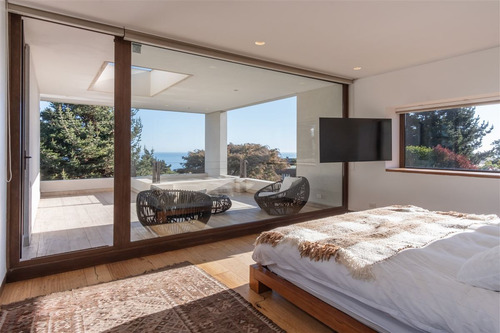 Moderna Casa En Condominio Cantagua Con Vista Al Mar