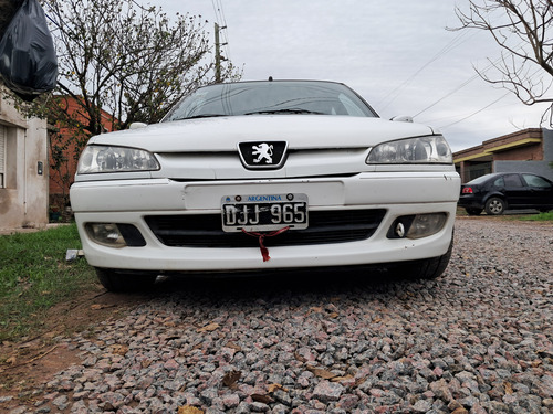 Peugeot 306 1.8 Boreal Aa