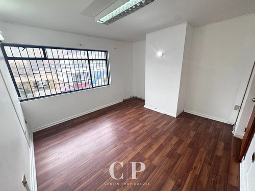 Amplia Casa Comercial En El Centro De Concepción
