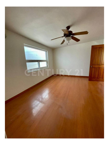 Imagen 12 de 19 de Casa En Renta En Fuentes Del Valle, San Pedro Garza García.