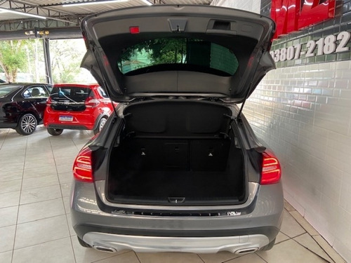 Imagem 12 de 14 de Mercedes Gla200 2015 1.6 Flex Cinza