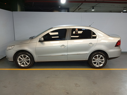 Volkswagen Voyage 1.6 Highline 101cv