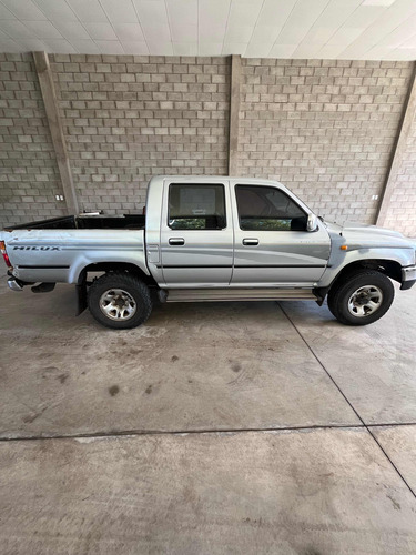Toyota Hilux Pick-Up 3.0 Cd Srv 171cv 4x2