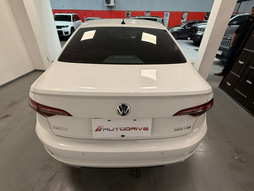 Volkswagen Vento 1.4 Highline 150cv At