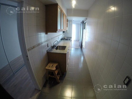 Imagen 9 de 15 de Venta - 2 Ambientes Y Medio - Cochera Fija Cubierta Y Baulera - Amenities - Vig. 24 Hs.