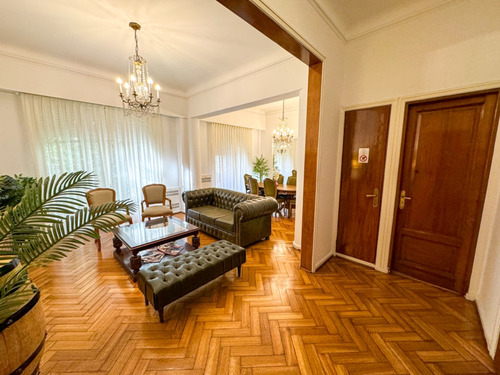 Departamento Amplio Estilo Frances En Recoleta