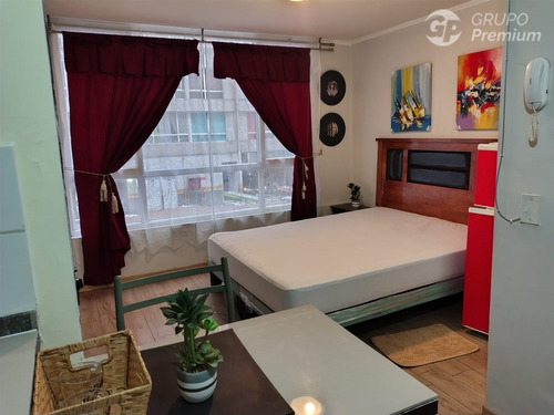 Departamento Amoblado 220.000. Metro Las Rejas
