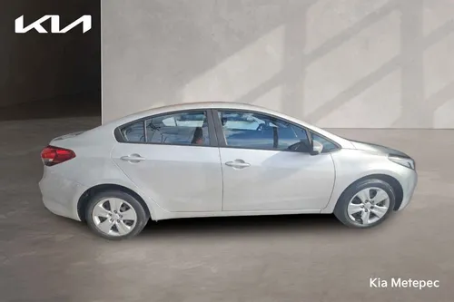 Kia Forte 2.0 L Mt