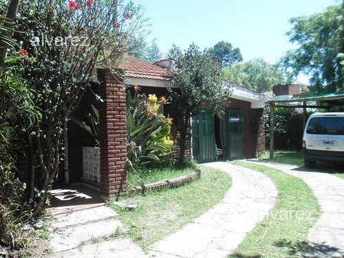 Imagen 2 de 30 de Venta Casa 3 Dormitorios Francisco Álvarez Con Cochera