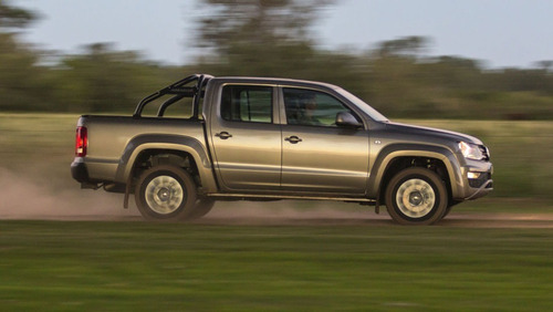 Imagen 24 de 25 de Volkswagen Amarok V6 Comfortline 258cv 4x4 At My23 #22
