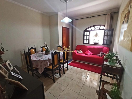 Imagem 3 de 14 de Santa Catarina / Jf - Apto Tipo Casa - 2/4 Ótimo Tamanho - Excelente Localização - Área Externa - Cs2203v5