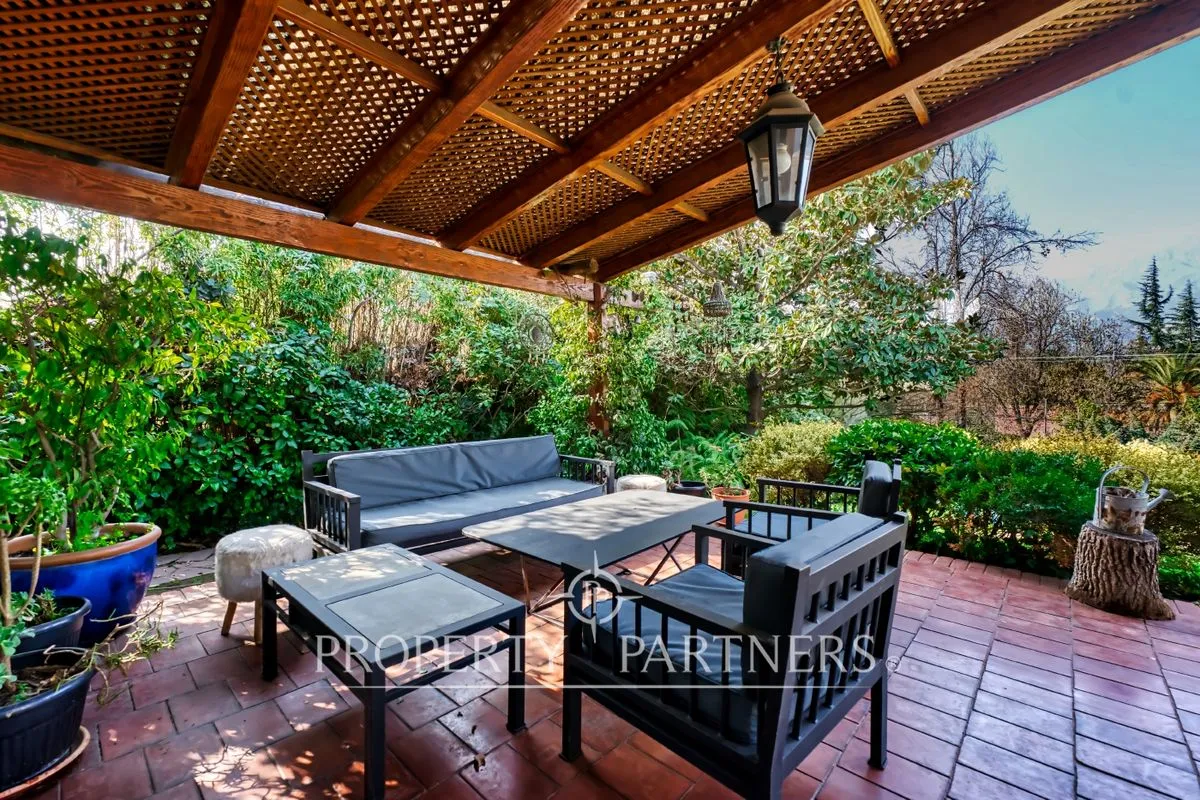 Imagen 5 de 19 de Acogedora Casa Con Gran Jardín Y Vista Despejada A...