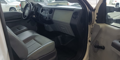 Imagen 12 de 15 de 2015 F-250 Super Duty 4x4 Cabina Sencilla Caja Larga