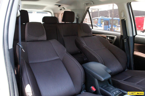Toyota Fortuner 2.4 Sw4