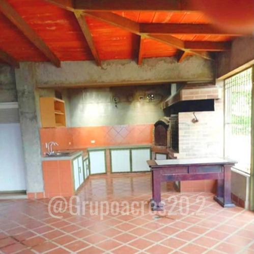 Imagen 6 de 10 de Se Vende Bello Terreno Y Sus Bienhechurías (casa) En El Jarillo. Estado Miranda. Ah