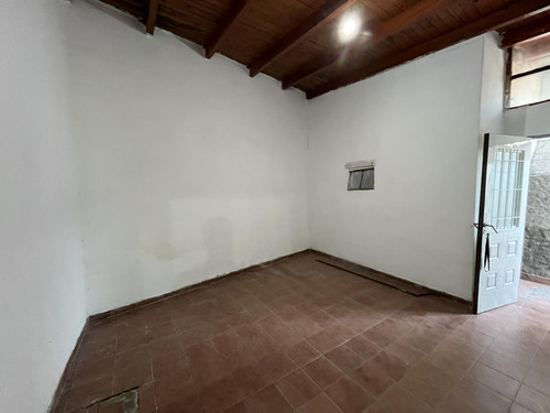 Venta/permuta - Casa De Pasillo Único - Bella Vista, Rosario