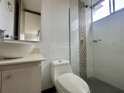 Apartamento En Arriendo En El Esmeraldal. Cod A776053