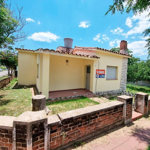 Imagen 2 de 16 de Casa En Venta De 2 Dormitorios C/ Cochera En Santa María De Punilla