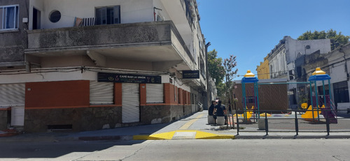 Local Esquina A Mts Del Paster Y De 8 De Octubre, Serrato Y Asilo