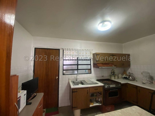 Casa En Venta En La California Sur (25-15769) / Hairol Gutiérrez