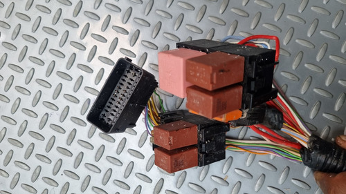 Arnes De Computadora A Motor Renault Stepway 2013 Estandar (Usado)