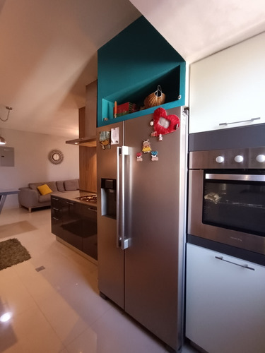 Yenny Vende Moderno Apartamento En El Parral Con Planta Electrica