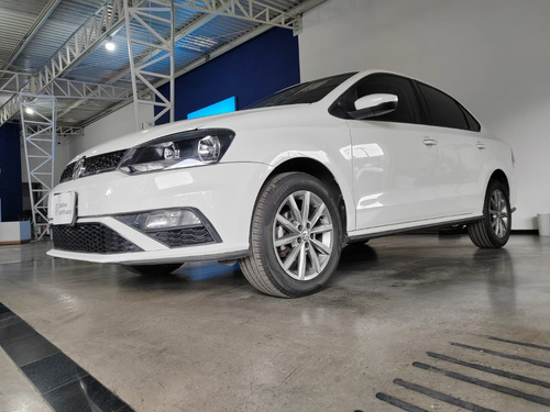 Volkswagen Vento 1.6 Highline At