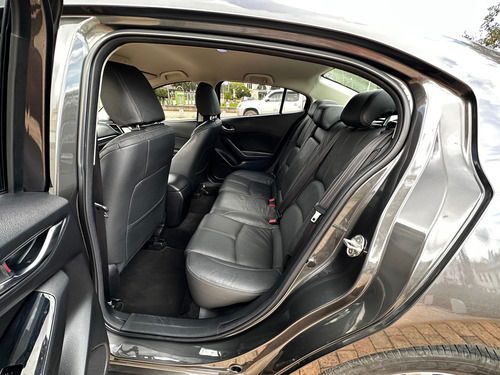 Mazda 3 2.0 Touring