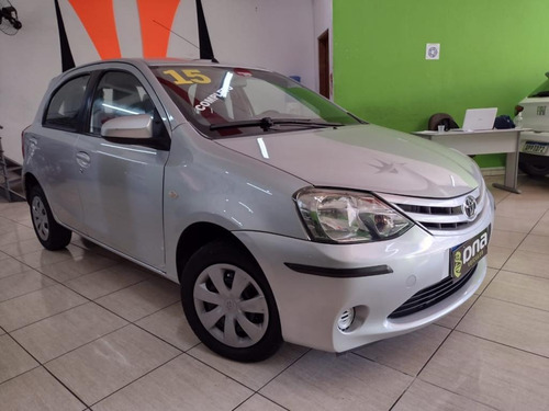 Imagem 2 de 10 de Etios Xs 1.5 Flex 16v 5p Mec.