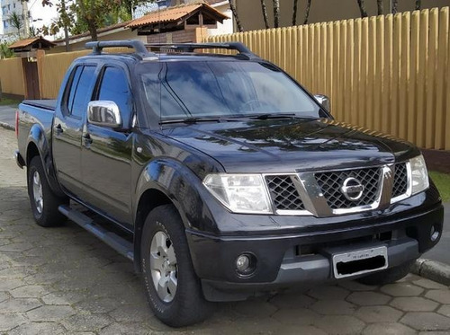 Nissan Frontier 2.5 Le Cab. Dupla 4x4 Aut. 4p 2011