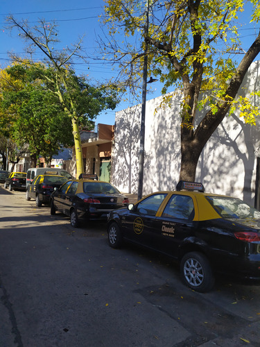 Chófer De Taxi A Cargo O A Turno ,día O Noche