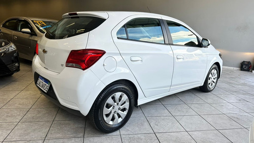 Chevrolet Onix 1.0 MPFI LT 8V FLEX 4P MANUAL