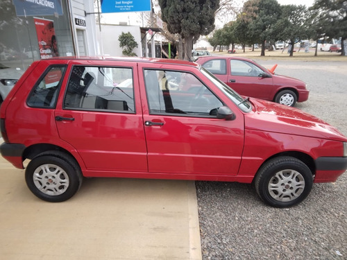 Imagen 6 de 13 de Fiat Uno Fire 1.3 5p 2011