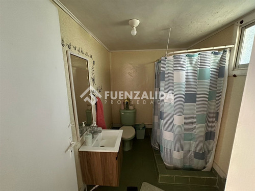 Casa En Venta De 4 Dorm. Rol Propio A 2 Cuadras De La Playa