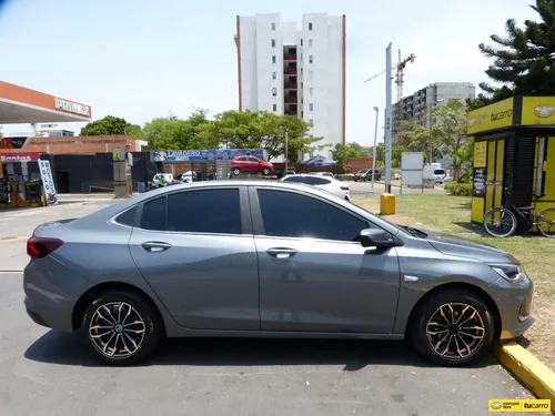 Chevrolet Onix 1.0 Premium