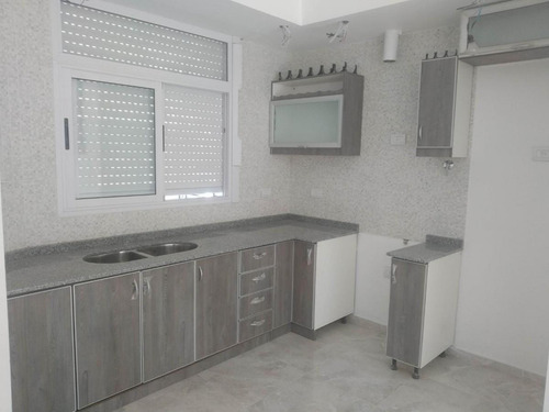Ph 4 Ambientes En Venta! Acepta Propiedad En Parte De Pago