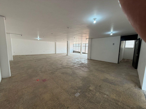 Renta De Oficinas En Barrio De Santa Clara Muy Cerca Del Centro De Toluca