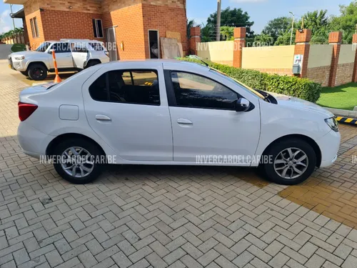 Renault Logan 1.6 Privilege / Intens