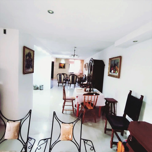 Imagen 4 de 15 de Bella Town House En Llano Alto