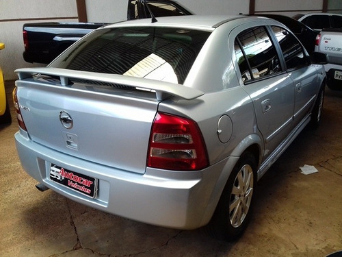 Gm - Chevrolet - Hatch Médio Astra Hatch Advantage 2.0 4p.
