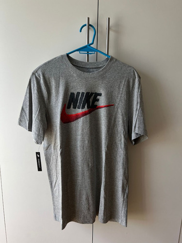 Remera Nike Deportiva Nueva Con Etiquetas Talle M, Hombre