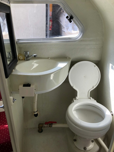 Vision 660 Cabin Lancha Cuddy