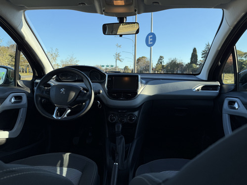 Peugeot 208 1.5 Allure Touchscreen
