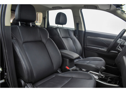 Mitsubishi Outlander 2.2 MIVEC DI-D DIESEL HPE-S AWD AUTOMÁTICO