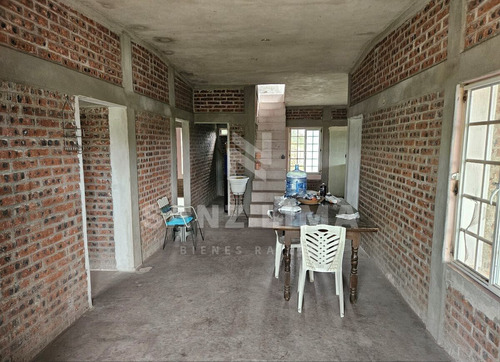 Carretera Celaya - Comonfort: Casa Campestre En Venta