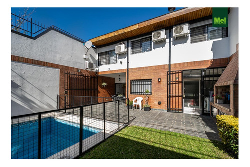 Imagen 3 de 30 de Impecable Casa Con Jardín Y Pileta